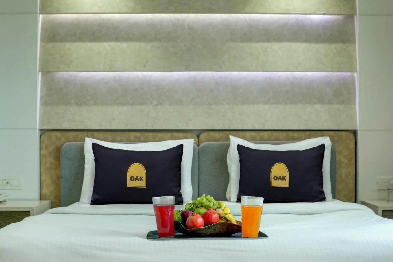 Townhouse Oak Hotel Dev Palace Дели Экстерьер фото