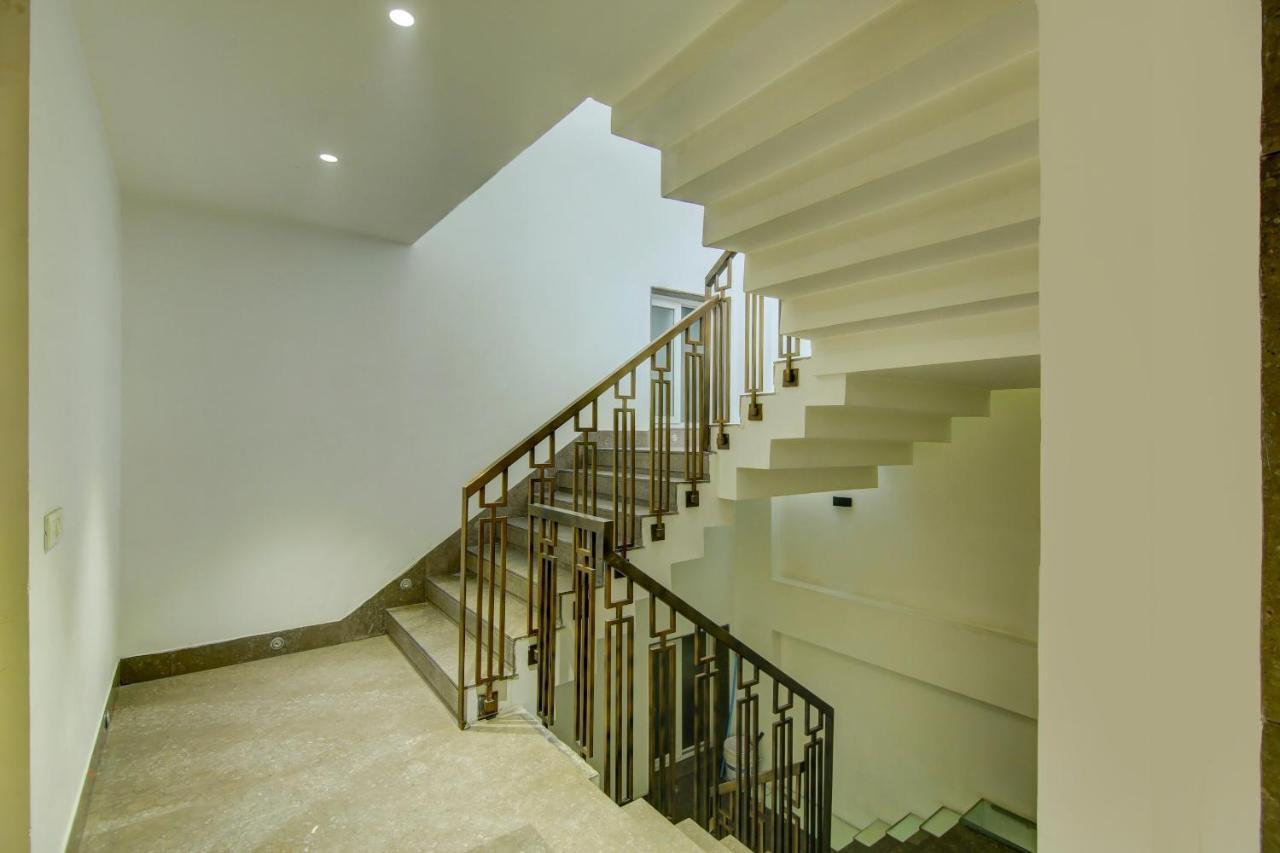 Townhouse Oak Hotel Dev Palace Дели Экстерьер фото